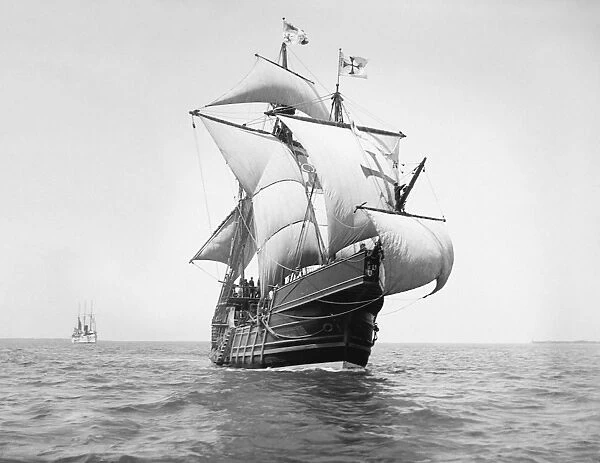 Santa Maria ship, 19th-century replica C014  /  2046