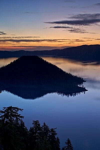 Crater Lake and Wizard Island at dawn, Crater Lake National Park, Oregon, United States of America, North America