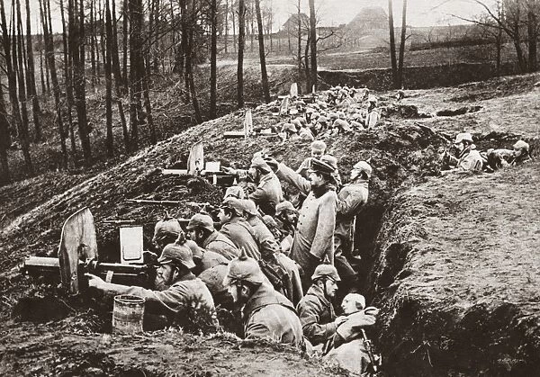 WORLD WAR I: GERMAN GUNS. German rapid-fire guns in action near Darkehmen, Prussia