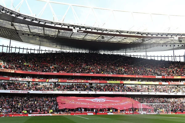 Arsenal vs Liverpool: The North Bank Stand-Out Clash in the 2022-23 Premier League