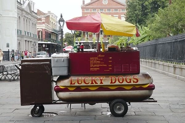 USA, Louisiana, New Orleans, hot dog stall in French Quarter