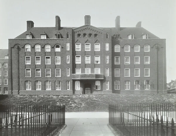 Bow Bridge Estate: residential tenements, 1934 (b  /  w photo)