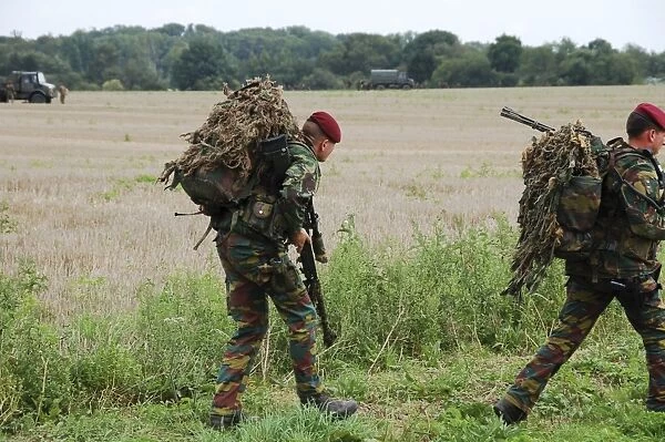 Belgian Paratroopers (red berets) after an intervention