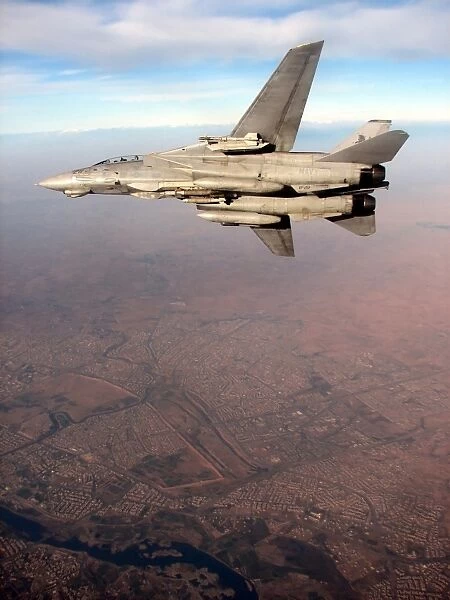 An F-14D Tomcat conducts a mission over Northern Iraq