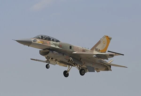 An Israeli Air Force F-16I Sufa prepares for landing