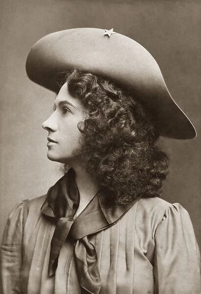 Portrait of American sharpshooter, Annie Oakley