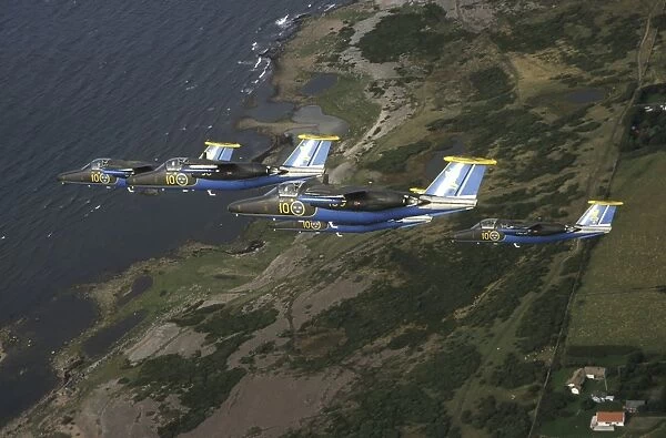 Saab 105 jet trainers of the Swedish Air Force display team, Team 60