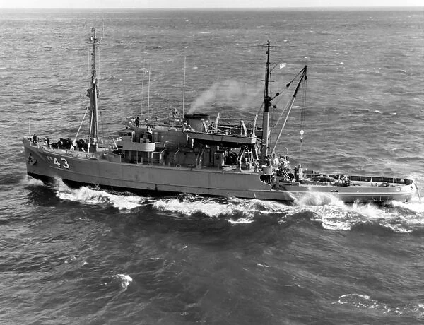 Salvage ship USS Recovery (ARS-43) underway, 1969