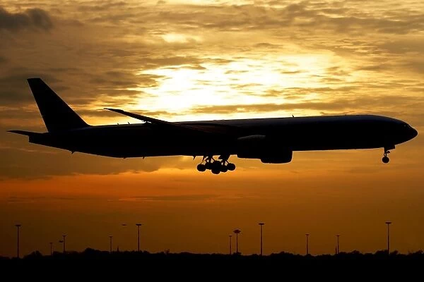 Silhouette of a Pakistan International Airlines Boeing 777