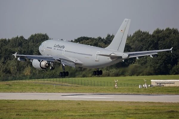 A tanker version of the Airbus A310 of the German Air Force