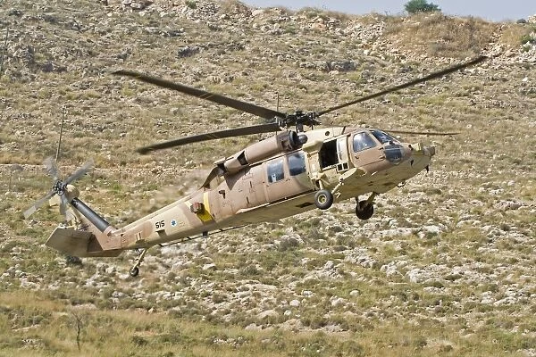A UH-60L Yanshuf helicopter of the Israeli Air Force