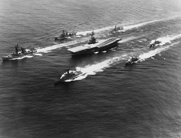 USS Yorktown surrounded by her escorts while en route to the United States, 1967