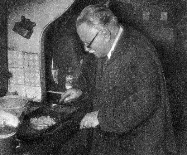 Prosper Montagne, French chef and author, 1932