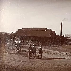 British colonials inspecting the Yenan Young (Yenangyaung) Oil Fields, Burma (Myanmar). Date: circa 1916