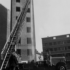 Fire engine and drill tower, LFB HQ, Lambeth