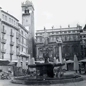 Madonna Verona Fountain, Piazza Erbe, Verona, Italy