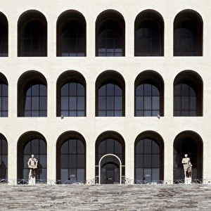 Palazzo della Civiltࠤel Lavoro. 1938-1943