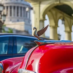 Cuba, La Habana Vieja (Old Havana), Paseo de Marti, Capitolio and classic 1950 s