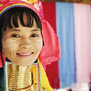 Thailand, Mae Hong Son, Nai Soi. Long-necked Paudang woman at Nai Soi