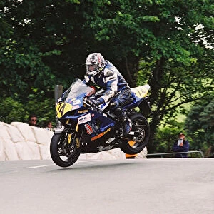 Michael Crellin (Suzuki) 2004 Senior TT
