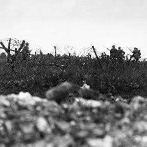 WWI: SOMME, 1916. British troops of the Wiltshire Regiment advance to attack near Thiepval