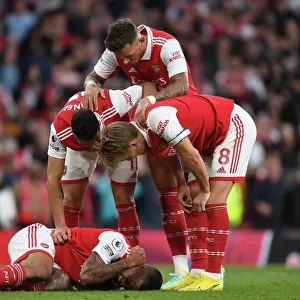 Arsenal's Injury Crisis: Martinelli, White, and Odegaard Tend to Injured Jesus vs. Liverpool (2022-23)