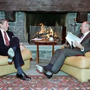 Soviet leader Mikhail Gorbachev and US President Ronald Reagan at the Geneva Summit 1986