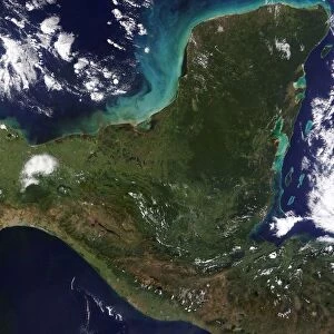 Yucatan peninsula, south-eastern Mexico, separating the Gulf of Mexico from the Caribbean