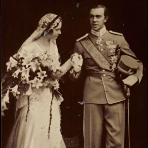 Ak picture of Prince Gustag Adolf and Princess Sibylla after the wedding ceremony
