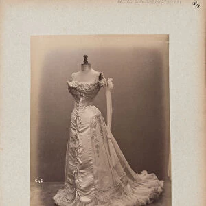 Album Page: House of Worth, Ball Gown, 1902-03 (b / w photo)