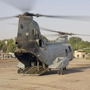 A CH-46 Sea Knight and Mi-8 helicopter at Al Kut, Iraq