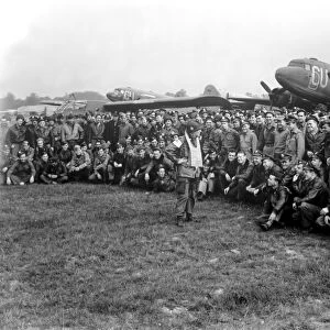 WWII artillery commander gives pilots last minute instructions before takeoff