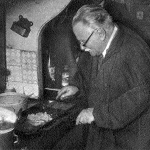 Prosper Montagne, French chef and author, 1932