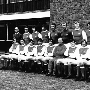 Arsenal football team group picture 1970