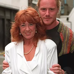 LYNDA LA PLANTE WITH STEVEN WADDINGTON AT BBC PHOTOCALL 19 / 08 / 1992