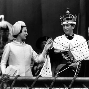 Your Prince - My dear Son, July 1969 The moment when the Queen presented the Prince